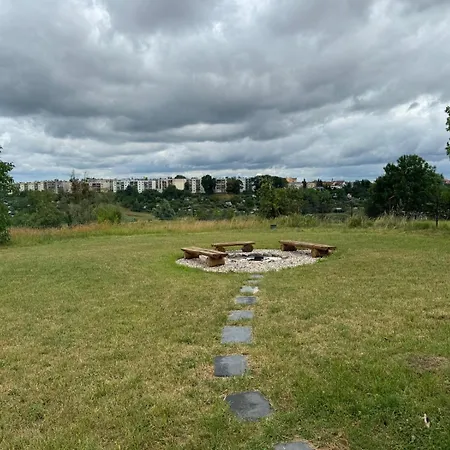 Mazurskie Wzgorze - Caloroczne 펜션 *