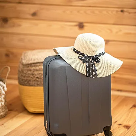 Mazurskie Wzgorze - Caloroczne * 오스트로다